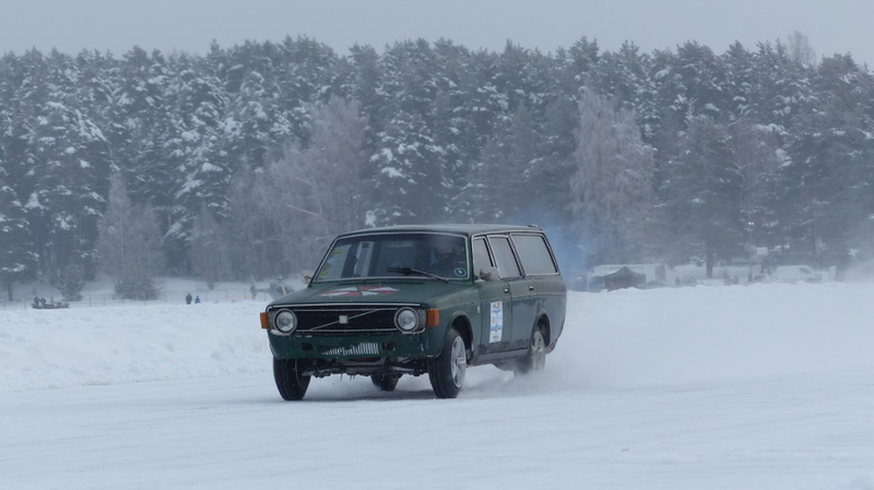 Illustration for article titled Sweden's 'Speed Weekend On Ice' Is Where Sanity Goes To Die And Axles Go To Break